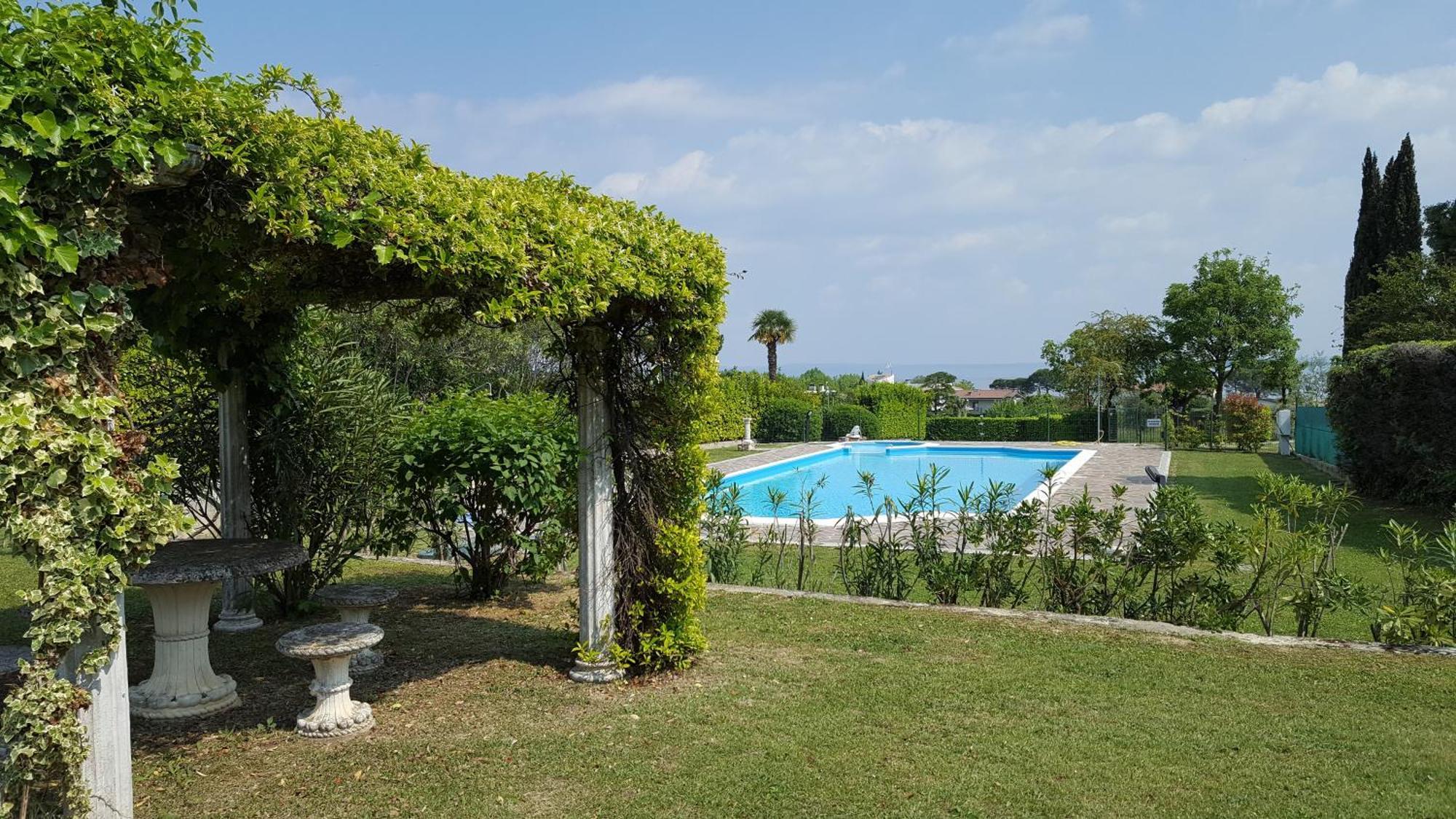 Italsol Residence Riai Moniga del Garda Luaran gambar