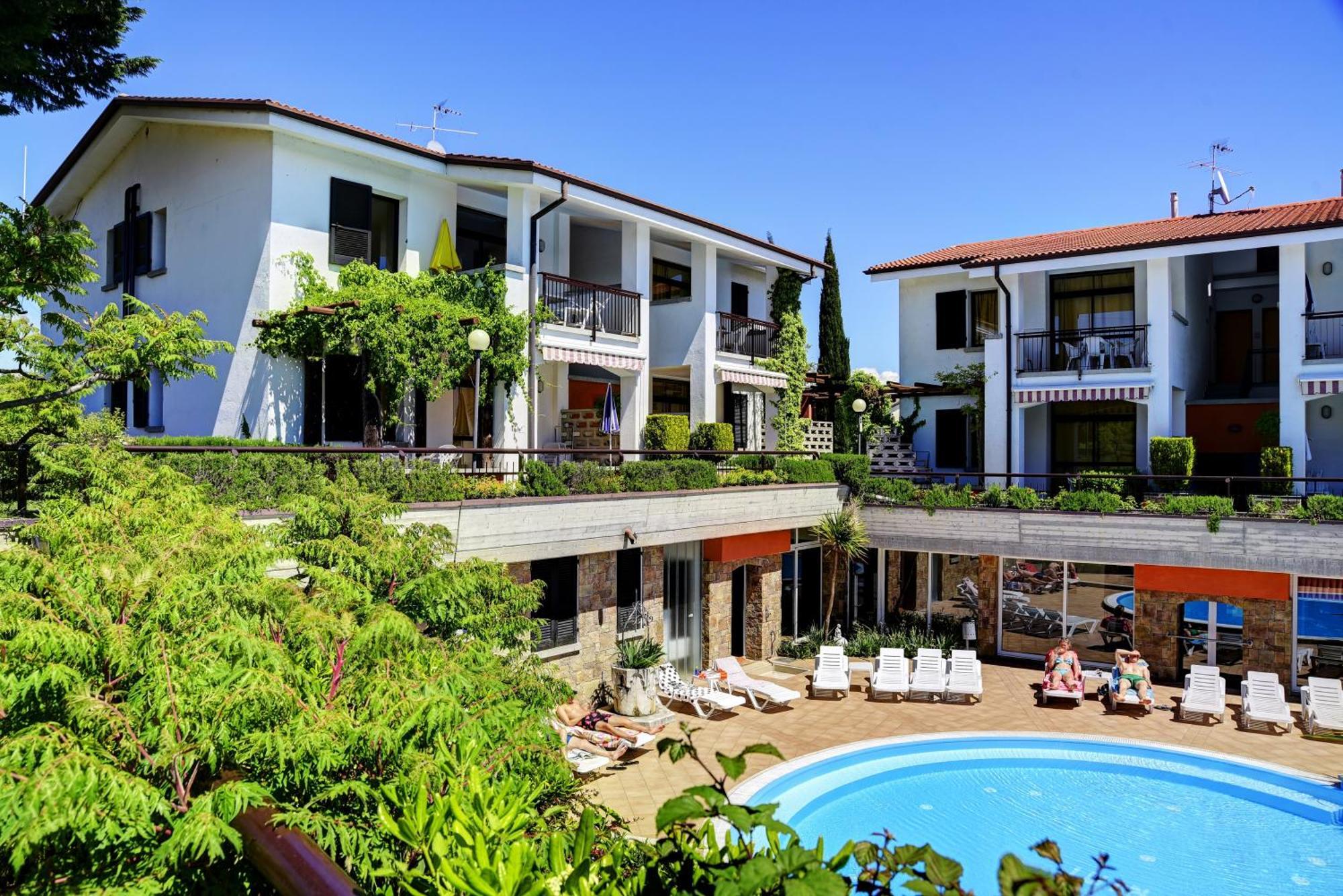 Italsol Residence Riai Moniga del Garda Bilik gambar